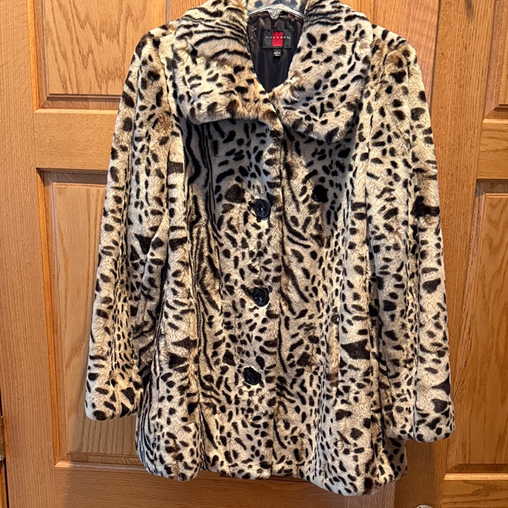 Gallery Leopard Print Faux Fur Jacket
